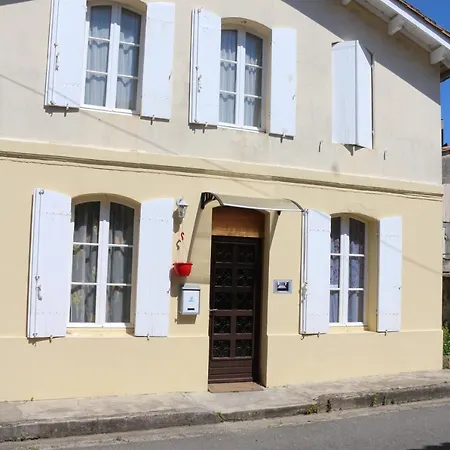Holiday Rue Des Vignerons *
